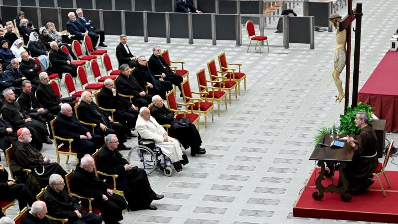 Pasolini atya első adventi prédikációja: A próféta Isten hatalmas Szava, amely mindannyiunkat cselekvésre ösztönöz - Vatican News