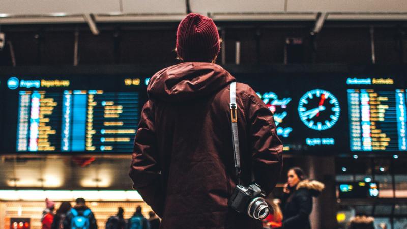 Az Eurocontrol idén újra késésekre számít a légi közlekedés terén, azonban nem csupán várakozik, hanem egy átfogó tervvel is előrukkolt a problémák kezelésére.