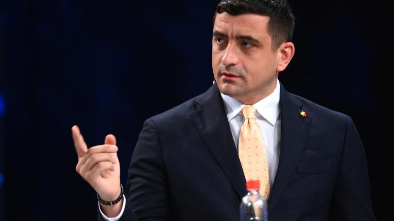A magyarellenes román elnökjelölt kifejezte háláját Orbán Viktor inspiráló üzenetéért, hangsúlyozva, hogy közösen kell szembenézniük a kihívásokkal és megnyerniük a harcot.