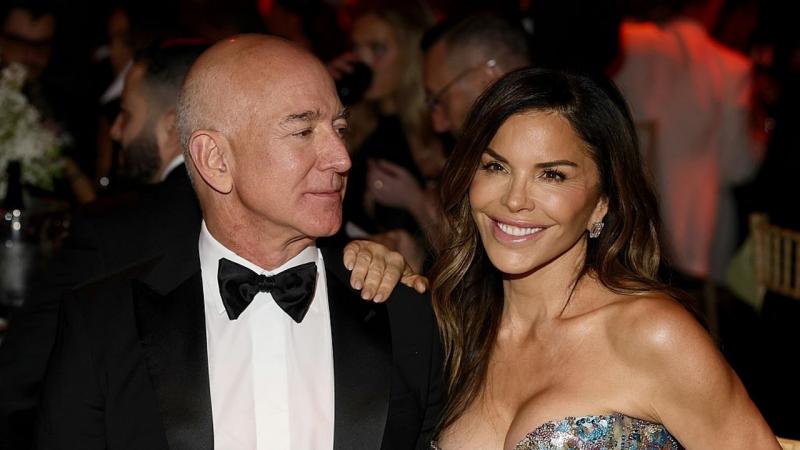 Az év legnagyobb esküvője: Velencébe érkeznek a világsztárok Jeff Bezos és Lauren Sánchez házasságkötésére - exkluzív fotók