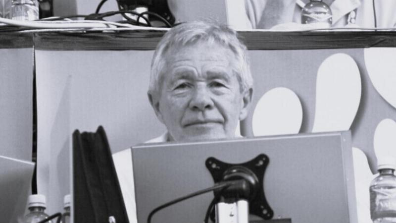 Megható hírek érkeztek: elhunyt Mezey György, a legendás szövetségi kapitány, aki irányítása alatt a magyar válogatott sikeresen kvalifikálta magát a 1986-os világbajnokságra. Az ő neve örökre összefonódik a magyar labdarúgás történetével.
