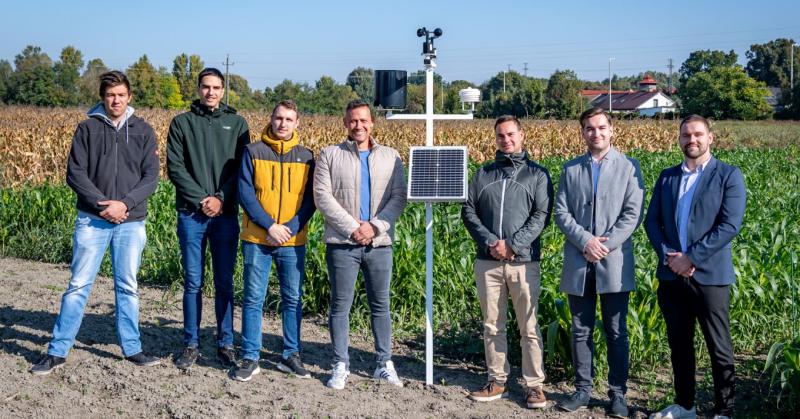 Bemutatjuk az új, hazai innovációt: egy meteorológiai állomást, amely a gazdálkodók mindennapi munkáját könnyíti meg! Ez a fejlesztés lehetővé teszi a pontos időjárási előrejelzéseket, így a gazdák időben reagálhatnak a termelésüket érintő változásokra. A