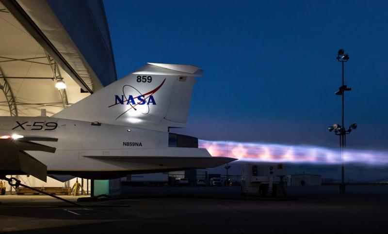 A NASA egyik legfontosabb űrközpontja váratlan döntést hozott, és 550 munkatársának búcsút intett. Az intézkedés jelentős hatással van az űrkutatásra és a központ működésére.