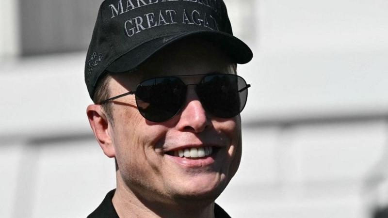 Elon Musk ismét megosztotta véleményét a titokzatos üstökös körüli vitában, amely felkeltette a tudományos közösség figyelmét. A milliárdos innovátor friss kommentárjában kifejtette, hogy az üstökös felfedezése új lehetőségeket nyithat a kutatásban, és fo